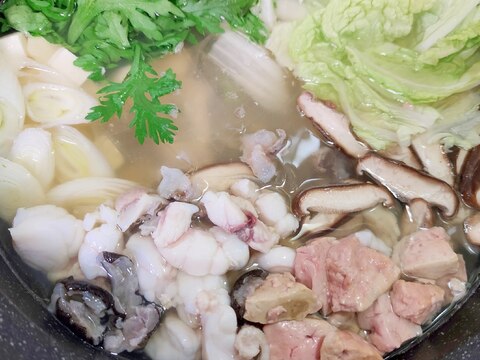 卓上でグツグツしないアンコウの水炊き【鍋100】